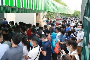 Hà Nội yêu cầu khắc phục biện pháp chống dịch Covid-19 bức xúc cho người dân