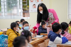 Hà Nội đồng loạt lấy ý kiến phụ huynh cho học sinh lớp 1-6 đi học trực tiếp