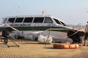 Vì sao chưa khởi tố vụ lật ca nô khiến 17 người chết ở biển Cửa Đại?