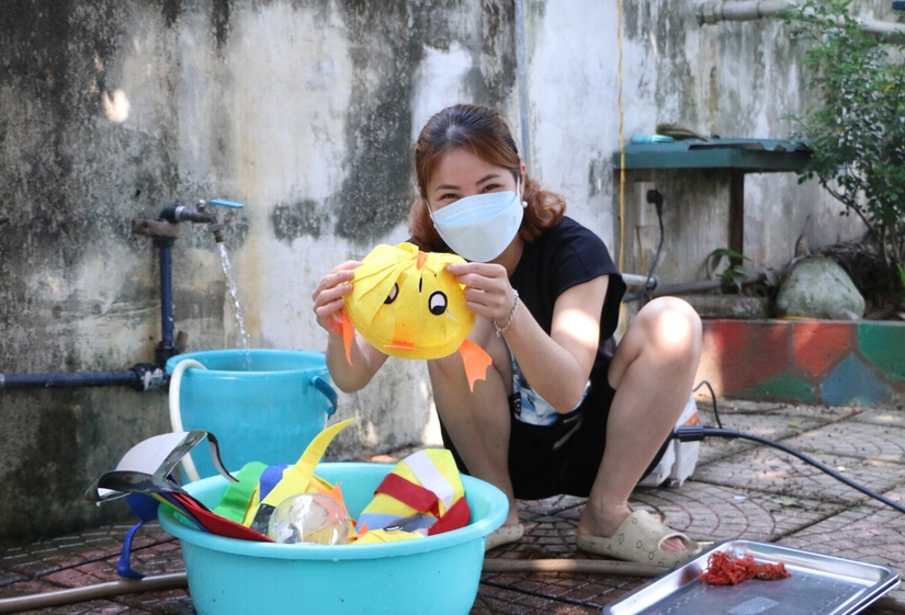Hà Nội: Trường mầm non tất bật dọn dẹp sẵn sàng cho "ngày hội đón trẻ"