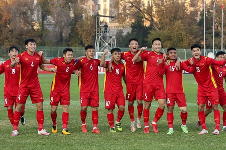 U20 Hàn Quốc dùng nhiều cầu thủ sinh viên đấu U23 Việt Nam