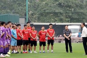 Ông Vũ Mạnh Hải: ‘Chúng ta phải đá tốt trước Indonesia mới nghĩ tới Thái Lan’