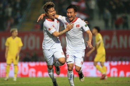 CLB Hải Phòng đoạt liền 3 giải thưởng V.League trong tháng 3