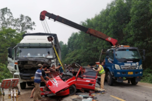 Lời kể của tài xế xe tải vụ cả gia đình gặp nạn trên đường đi du lịch 