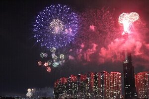 TP. HCM cấm xe nhiều tuyến đường để bắn pháo hoa dịp lễ 30/4