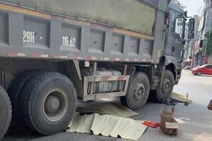 Va chạm với xe 'hổ vồ', 3 mẹ con tử vong thương tâm