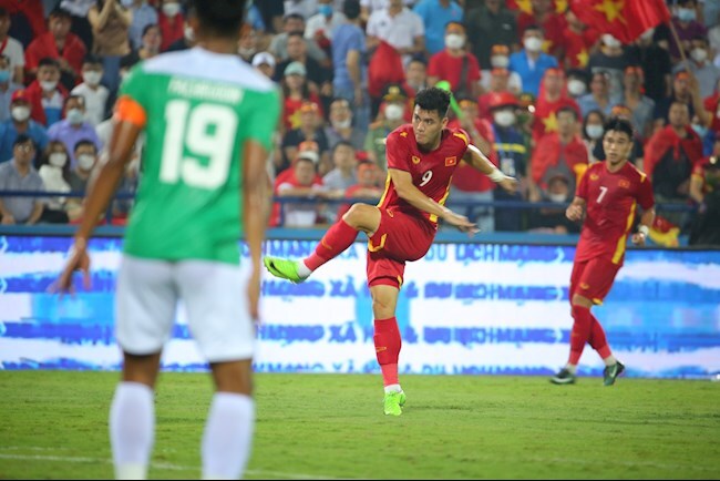 U23 Việt Nam thắng cách biệt Indonesia ở trận mở màn SEA Games