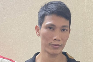 Rủ đi nhà nghỉ bất thành, gã trai dùng dao đâm nhiều nhát vào bạn gái