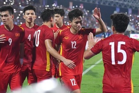 Báo Trung Quốc chê hàng công của U23 Việt Nam