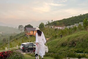 Công an xác minh vụ người mẫu Ngọc Trinh mua 11 ha đất ở Bảo Lộc