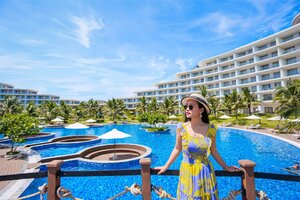 FLC sắp miễn nhiệm thành viên HĐQT với ông Trịnh Văn Quyết và bà Hương Trần Kiều Dung