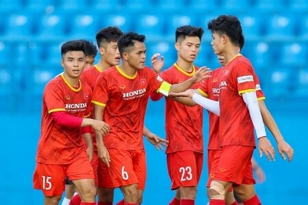 CĐV Đông Nam Á chê U23 Việt Nam sau trận thua UAE