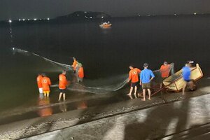 Nam thanh niên bị sóng cuốn tử vong khi đi tắm biển ở Nghệ An