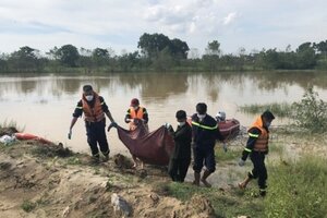 Thanh Hóa: Phát hiện thi thể nam giới trôi trên sông Mã