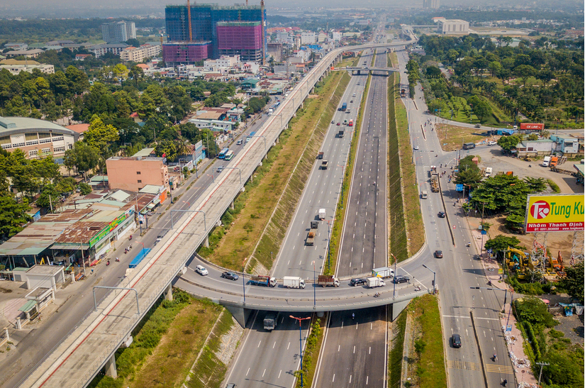 TP HCM nghiên cứu thiết kế làn đường riêng cho xe đạp trên xa lộ Hà Nội