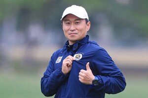HLV Hà Nội FC thận trọng trước trận gặp Nam Định
