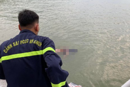 Liên tiếp phát hiện thi thể 2 người trôi dạt trên sông Lam  