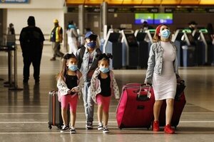 EU bỏ quy định bắt buộc đeo khẩu trang tại sân bay từ ngày 16/5