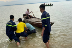 Tắm hồ, 3 thanh thiếu niên đuối nước thương tâm