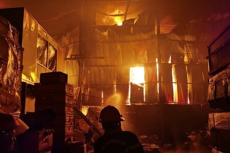 Hà Nội: Liên tiếp 2 vụ cháy lớn xảy ra trong một buổi tối 