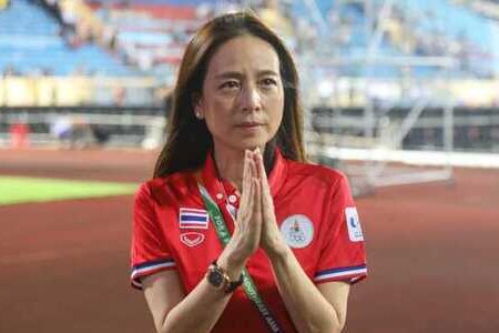 Tỷ phú Thái Lan Madam Pang nguy cơ mất chức