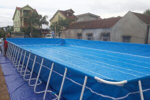 Bé gái 3 tuổi đuối nước thương tâm trong bể bơi di động tại nhà