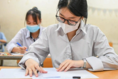 Nữ sinh trường chuyên là thủ khoa kỳ thi tuyển sinh lớp 10 tại Hà Nội