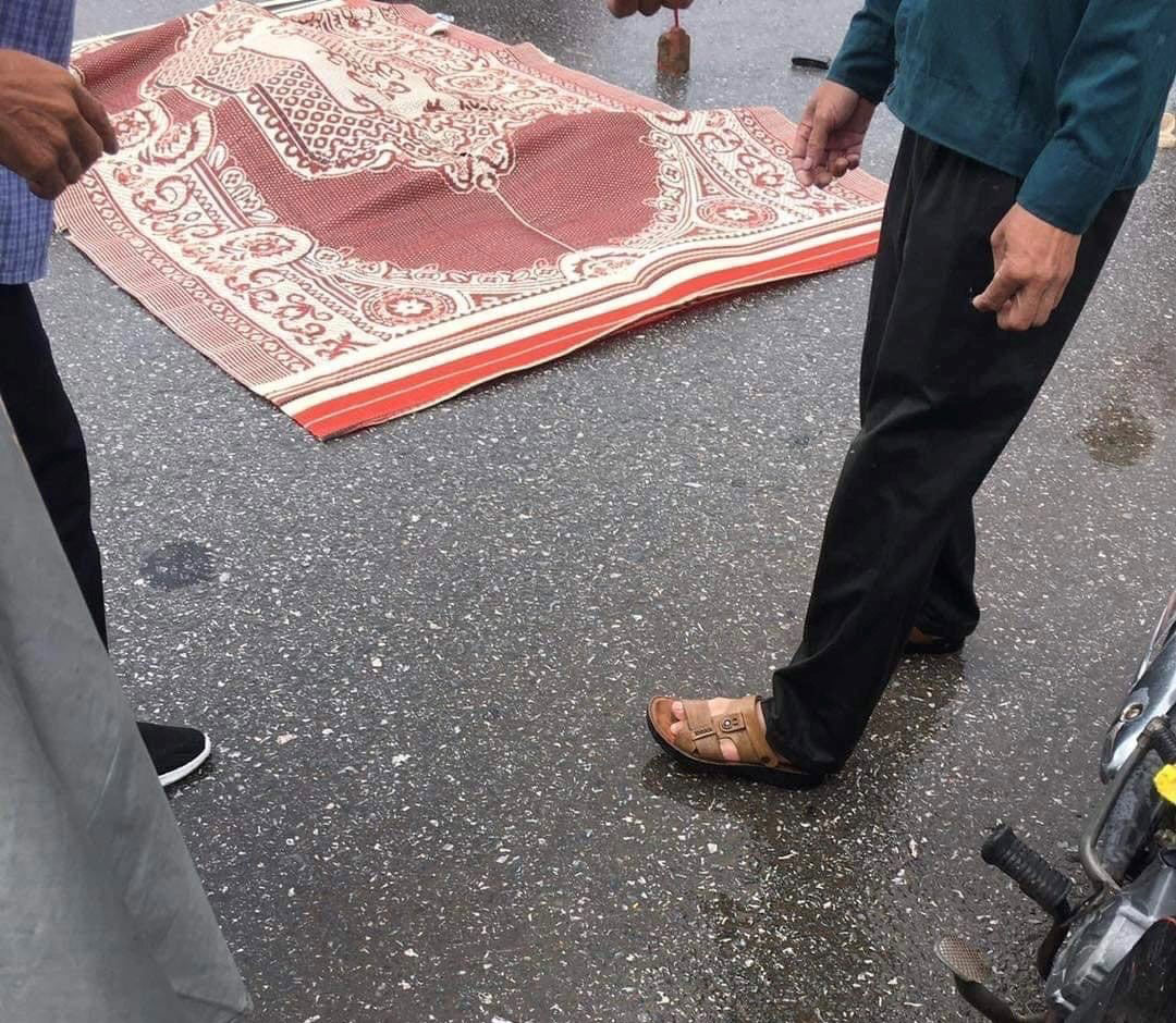 Thái Bình: Đi xe máy lúc trời mưa, người đàn ông 53 tuổi bị sét đánh tử vong