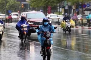 Thời tiết ngày 10/7: Bắc Bộ mát mẻ, Nam Bộ mưa giông