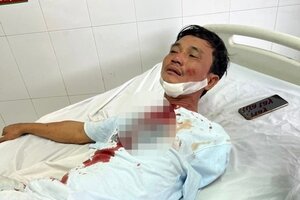 Người đàn ông khuyết tật bị vợ chồng tài xế xe tải hành hung dã man