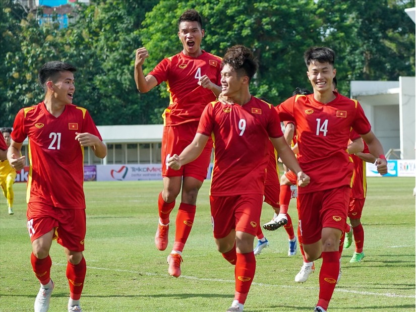 Phóng viên Indonesia khuyên U19 Việt Nam cảnh giác trước Malaysia