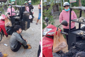 Chàng trai trẻ bán bánh bao bật khóc bên chiếc xe cháy rụi và hành động đẹp của người đi đường