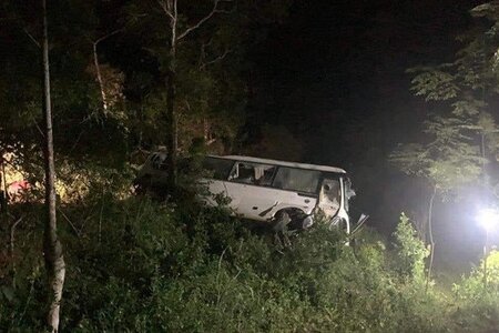 Sức khoẻ các nạn nhân trong vụ lật xe chở khách du lịch tại Phú Thọ hiện ra sao?