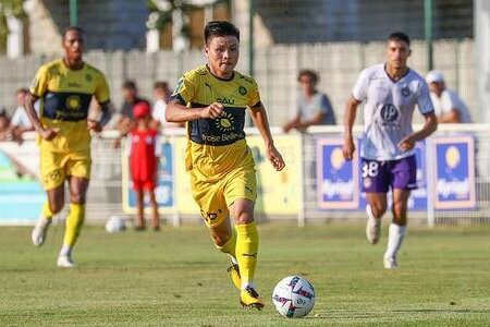 Quang Hải: ‘Tại Pau FC tôi phải bắt đầu mọi thứ từ con số 0’