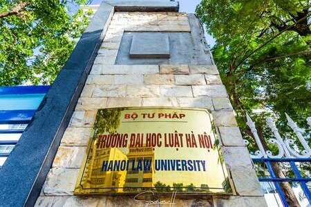 Trường Đại học Luật Hà Nội công bố điểm chuẩn học bạ 2022