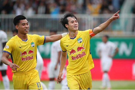 CLB HAGL mất hai hảo thủ ở vòng 9 V.League