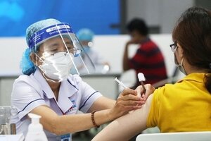 Bộ Y tế điều chỉnh thời gian tiêm mũi 3, 4 vaccine Covid-19