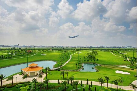 Bên trong sân golf Tân Sơn Nhất "độc" và lạ