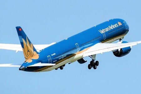 Máy bay Vietnam Airlines phải hạ cánh khẩn cấp vì lỗi động cơ