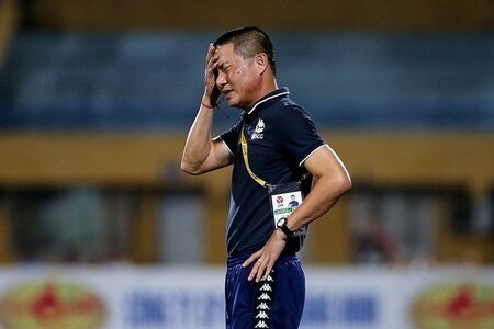 HLV Chu Đình Nghiêm nói gì về trận thua ngược trước TP HCM?