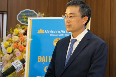 Thu nhập Chủ tịch Vietnam Airlines Đặng Ngọc Hòa thấp hơn Tổng giám đốc Lê Hồng Hà