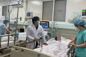 Lời khai ban đầu của chủ nhà hàng vụ 2 sinh viên tử vong, 6 người nguy kịch do ngộ độc rượu