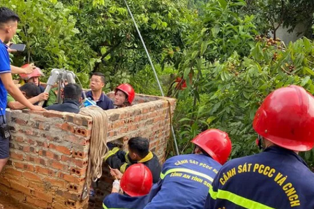 Người phụ nữ tử vong khi trèo xuống giếng sửa đường dẫn nước sinh hoạt