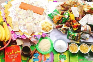 Chuẩn bị mâm cúng Rằm tháng 7 năm 2022 ngoài trời, cúng cô hồn đầy đủ nhất