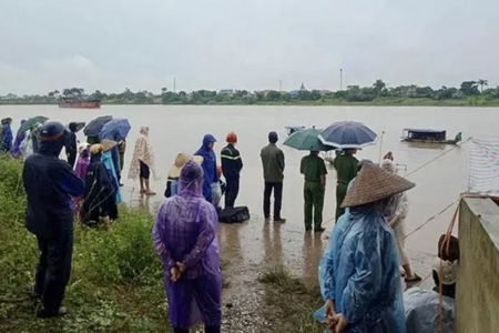 Vụ 4 người đuối nước ở Nam Định: Tìm thấy thi thể nạn nhân cuối cùng