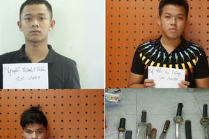 Đối tượng cuối cùng trong nhóm mang mã tấu đi cướp bánh trung thu ra đầu thú