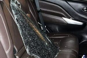 Bắt kẻ đập cửa kính nhiều xe ô tô ở Hà Nội, trộm hàng trăm triệu đồng