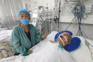 Sức khỏe nguy kịch, 'vua nhạc sến' Vinh Sử tiết lộ nguyện vọng cao đẹp trước khi qua đời