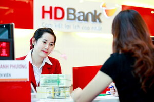 Lộ diện ngân hàng sắp về chung nhà với HDBank