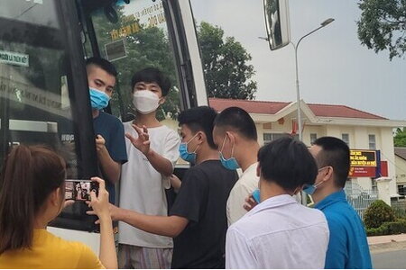 Tổ chức cho 40 người Việt chạy thoát khỏi casino ở Campuchia trở về quê